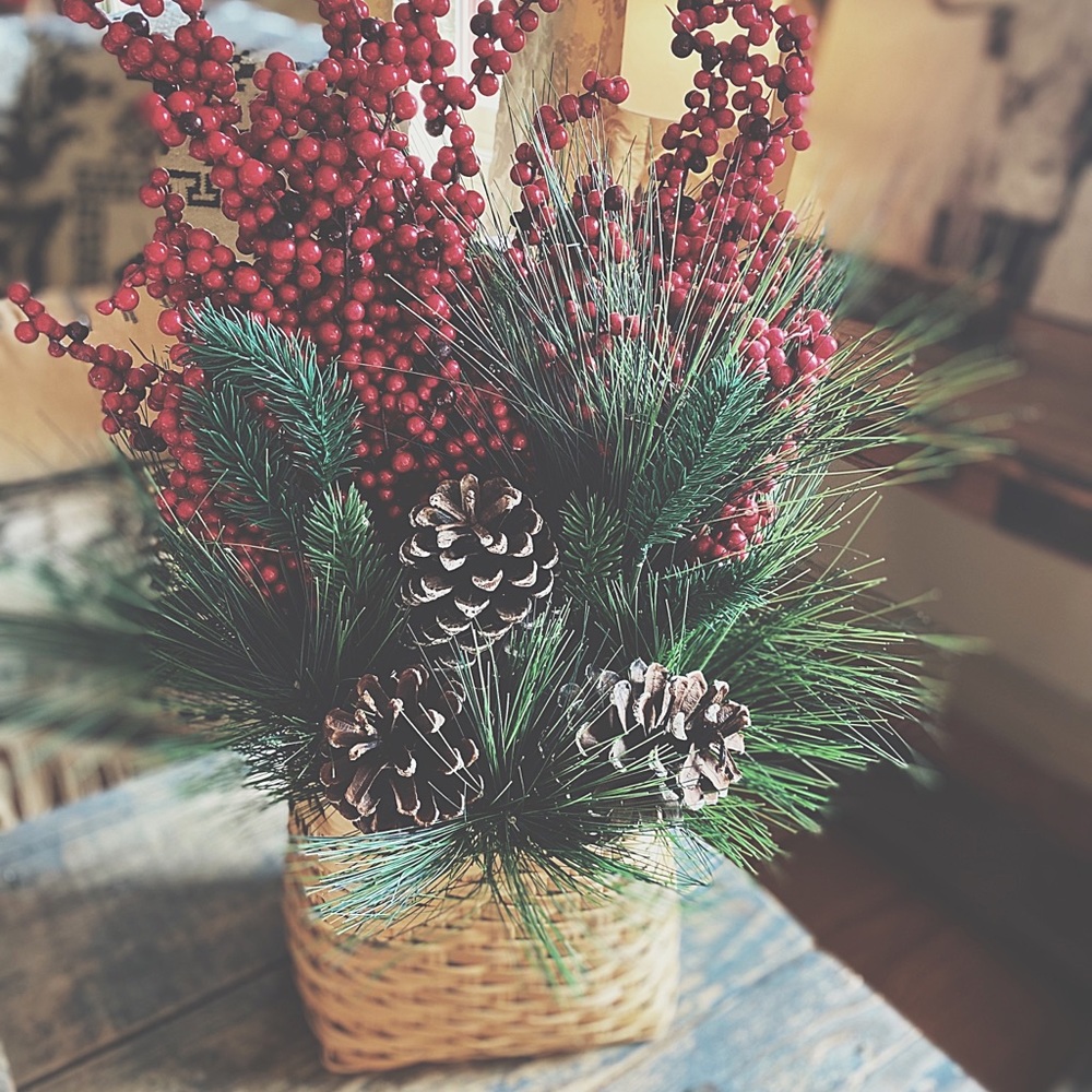Holiday Decor Door Basket